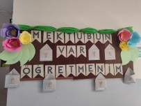 ÖĞRETMENLER GÜNÜ MEKTUBUN VAR ÖĞRETMENİM PANOSU