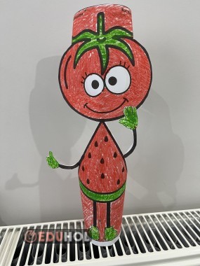 Kırmızı renk ( domates ve karpuz çocuk)