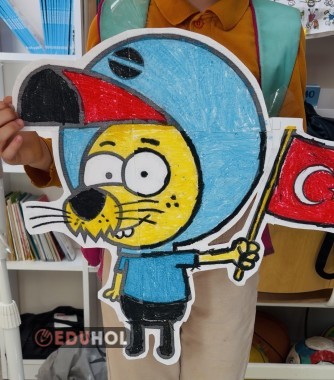 23 Nisan cam süsü