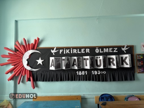 10 Kasım Atatürk'ü Anma Panosu