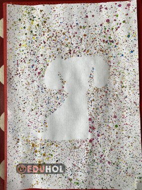 Sulu boya ile sıçratma tekniği