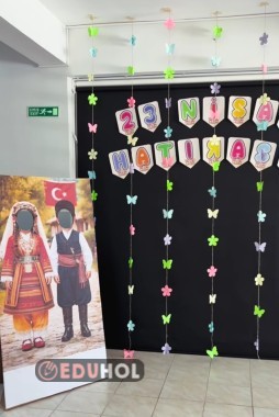 Pano İçin Çiçek-Kelebek