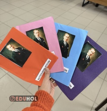 ATATÜRK’Ü TANIYORUM KİTAPÇIĞI GRUP ÇALIŞMASI