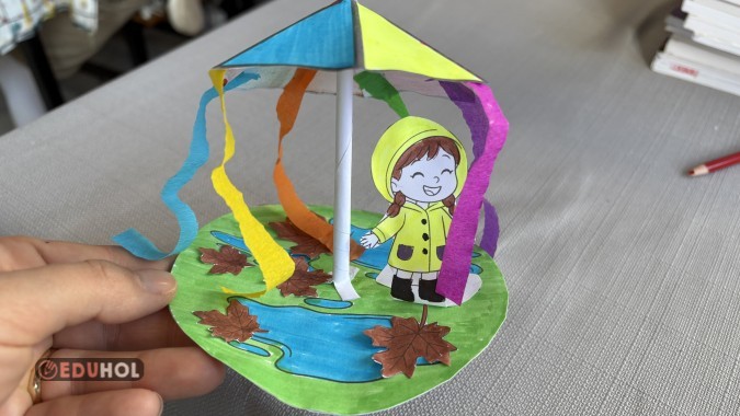 Şemsiyeli sonbahar etkinliği